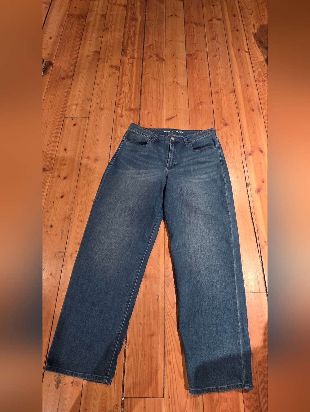 Old Navy High-Rise Straight Leg Jeans - Medium Blue Wash